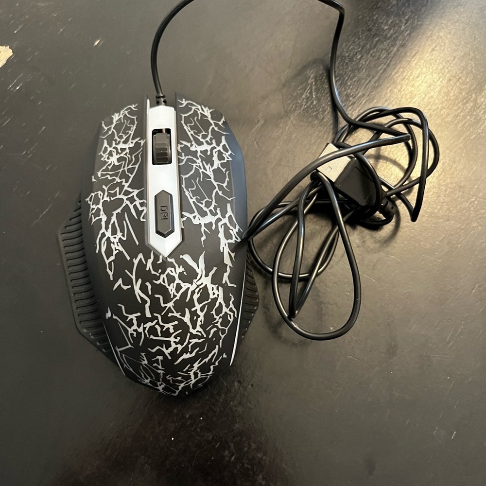 Black and White Wired Gaming Mouse
